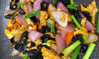 洋葱炒鸡蛋 洋葱炒鸡蛋